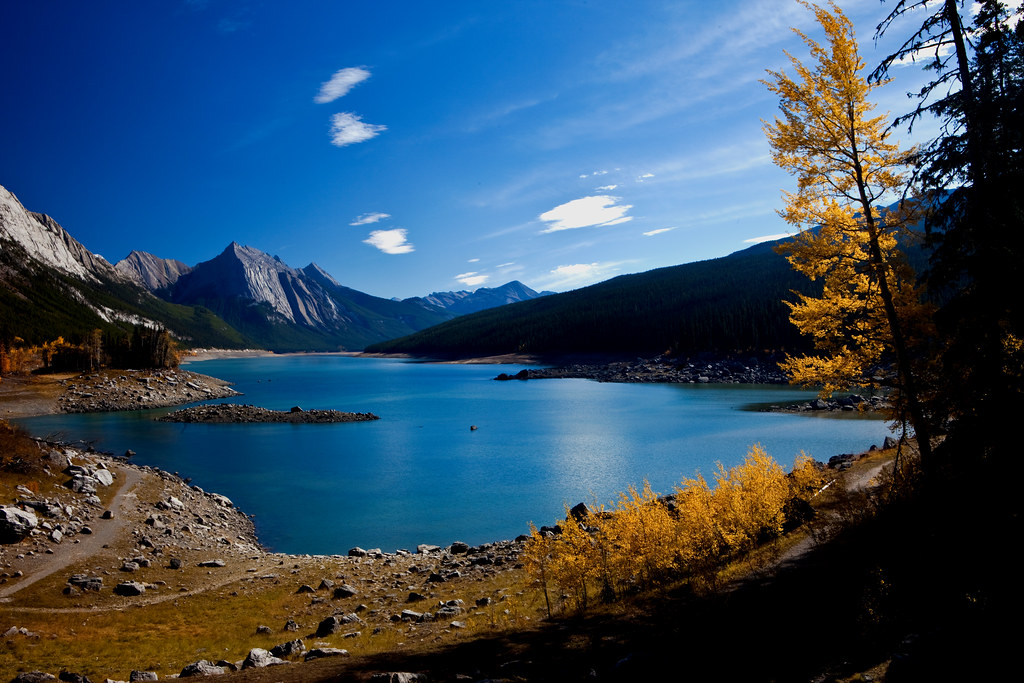Medicine Lake, Jasper National Park Klaus Lang Flickr