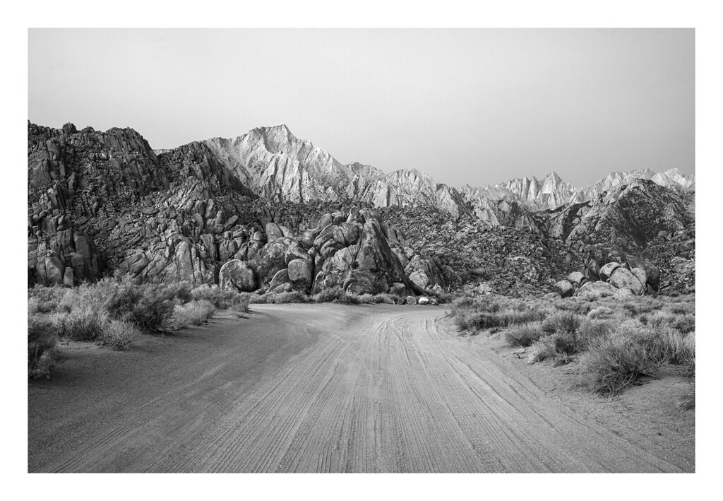 200_40392 Lone Pine California. namthaitran Flickr