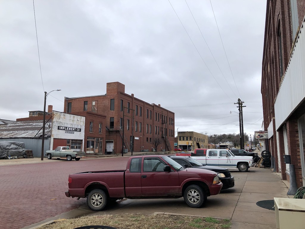 Larned, KS E Fifth Street Austin Dodge Flickr