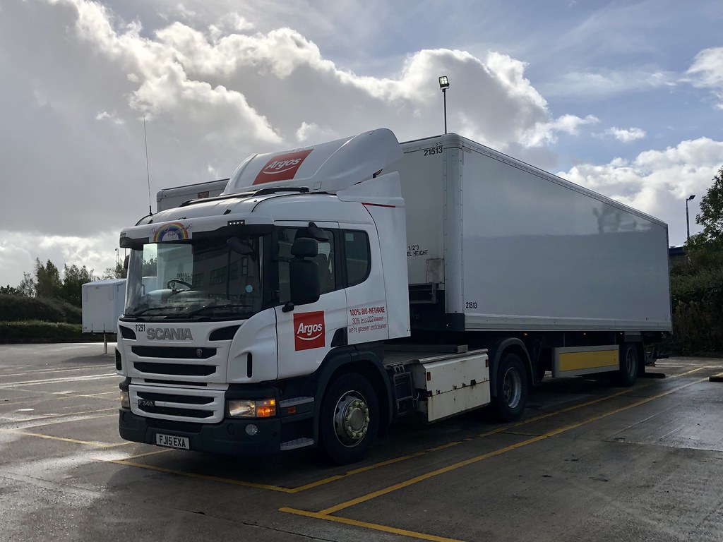 Argos Scania P340 CNG FJ15EXA ready to deliver to stores a… Flickr