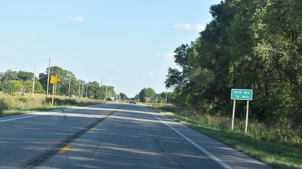 Willowbrook, KS K14 & K96 Willowbrook, KS K14 S Bound… Flickr