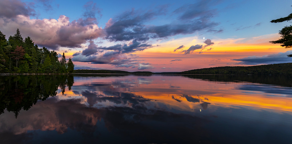 Algonquin Lake Sunset Took a half day trip into beautiful … Flickr