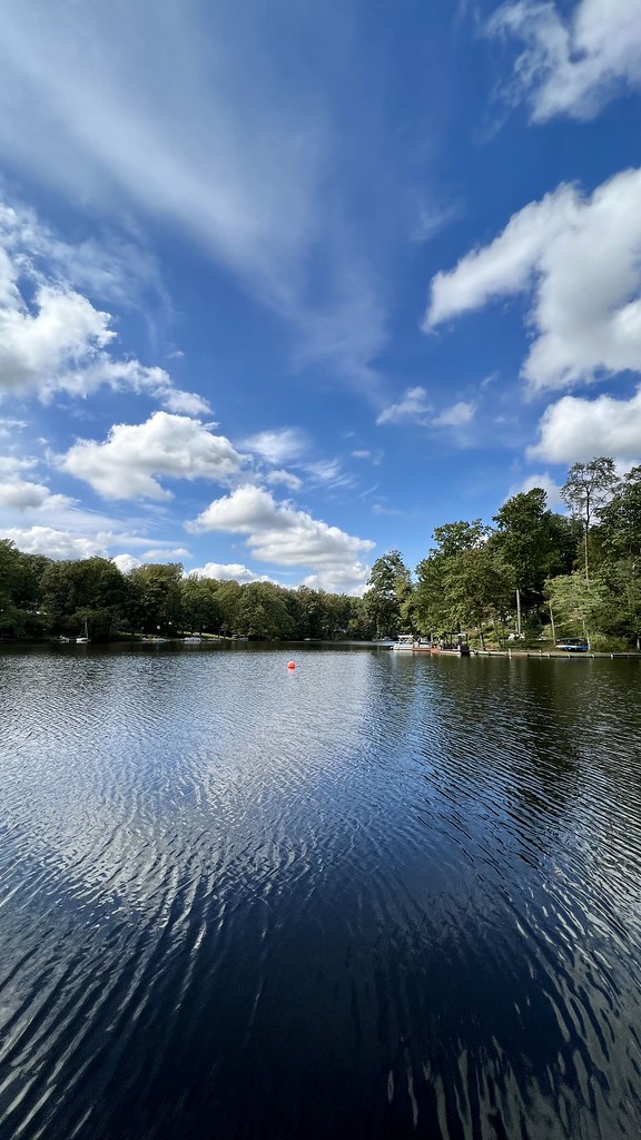 The lake. Lake Barcroft, falls church, va. saffarinia Flickr