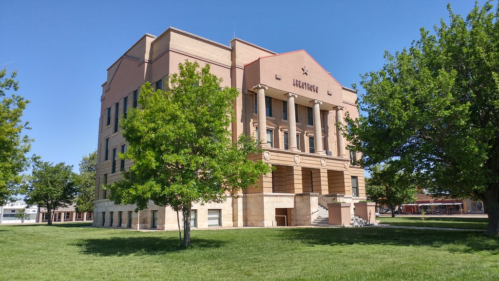 Armstrong County Courthouse, Claude, TX (4) Claude, TX (Ar… Flickr
