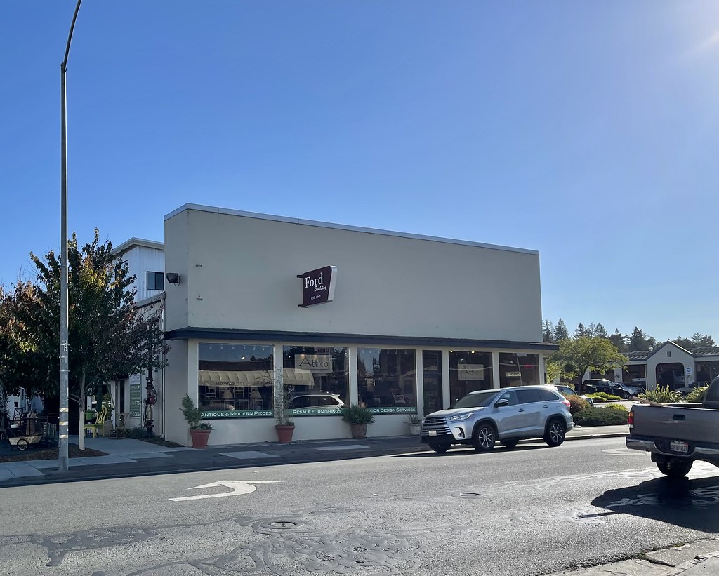 Old Ford Dealership. Sebastopol, California. devtmefl Flickr