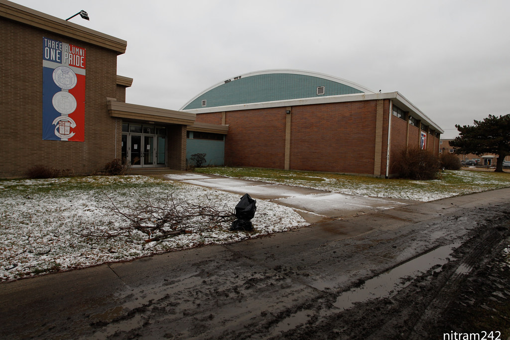 Walking on Guerin Prep abandoned School Grounds Guerin Pre… Flickr