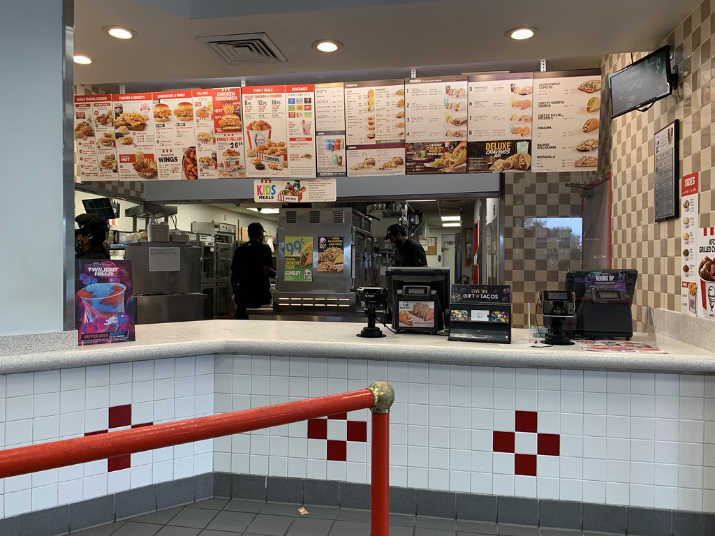 KFC/Taco Bell interior a photo on Flickriver