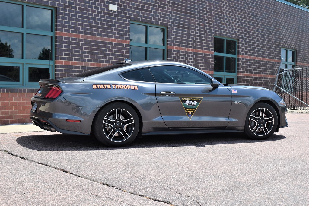 South Dakota Highway Patrol 2020 Ford Mustang with a 5.0 C… Flickr