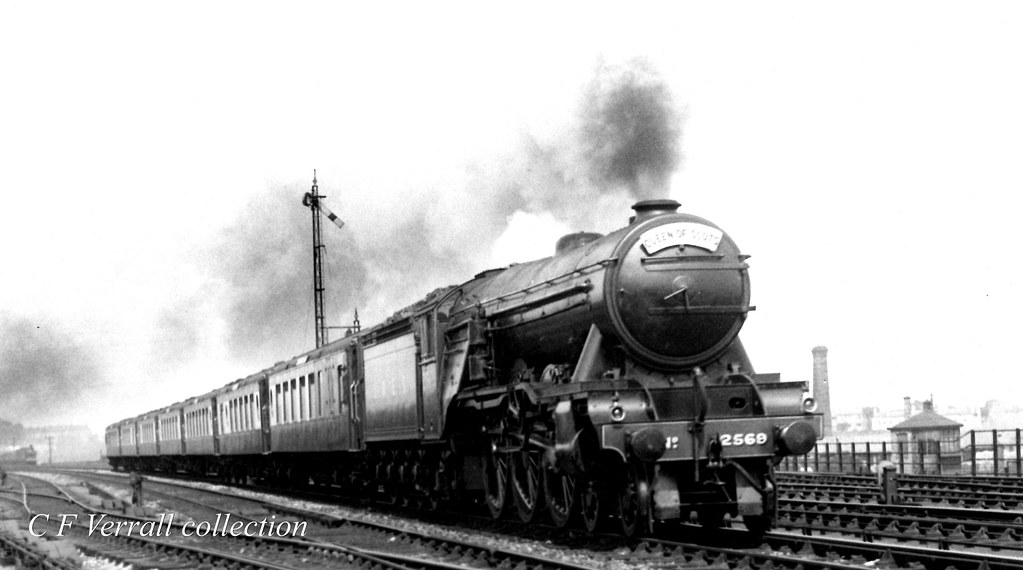 LNER 2569 GLADIATEUR on the Queen of Scots Pullman at an u… Flickr