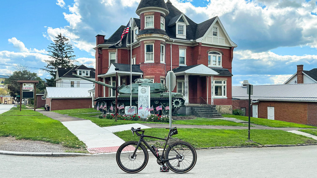 PAIMG_2681 Meyersdale American Legion tank memorial. Meye… Flickr