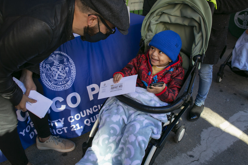 Council Member Francisco Moya Distributes Health Bucks to Families and