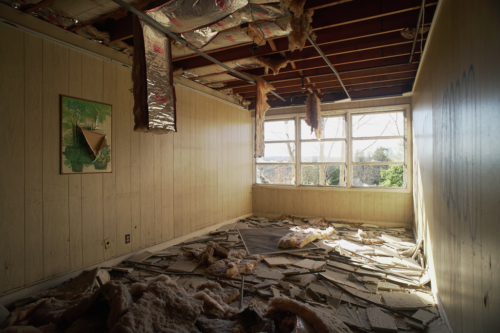 DSC01744 Pines Hotel, South Fallsburg NY. Main building ho… Flickr