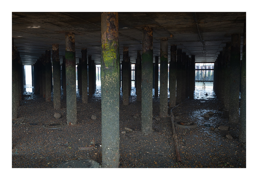 _8523373_whitstable Beneath the West Quay in Whitstable Mark