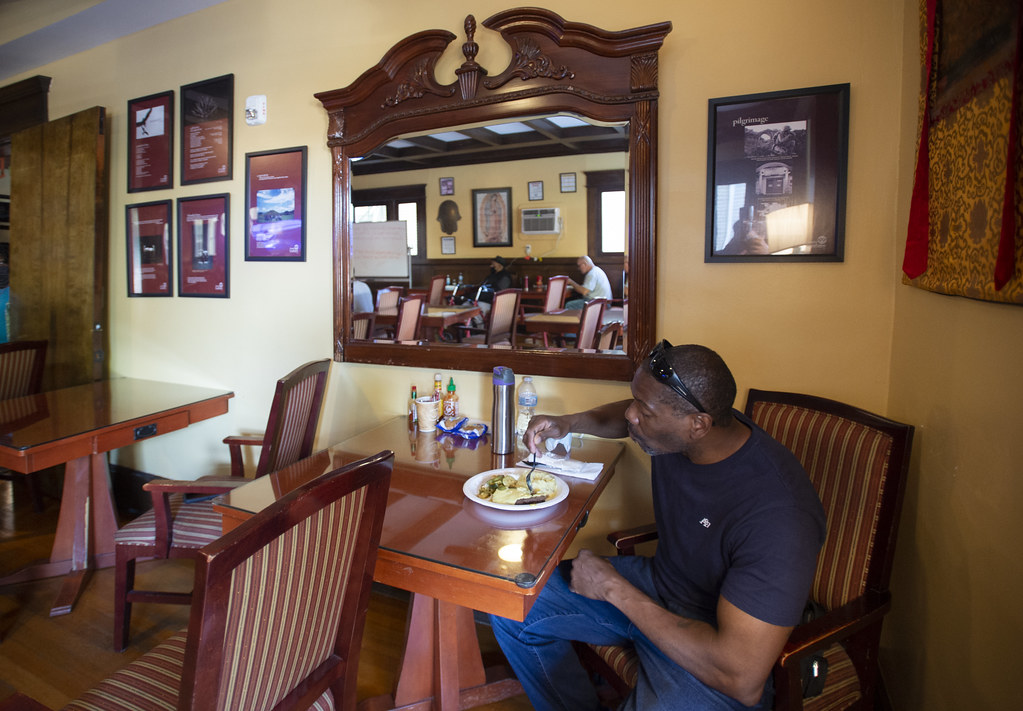 Amity Foundation in South Los Angeles Doug Bond, CEO of Am… Flickr