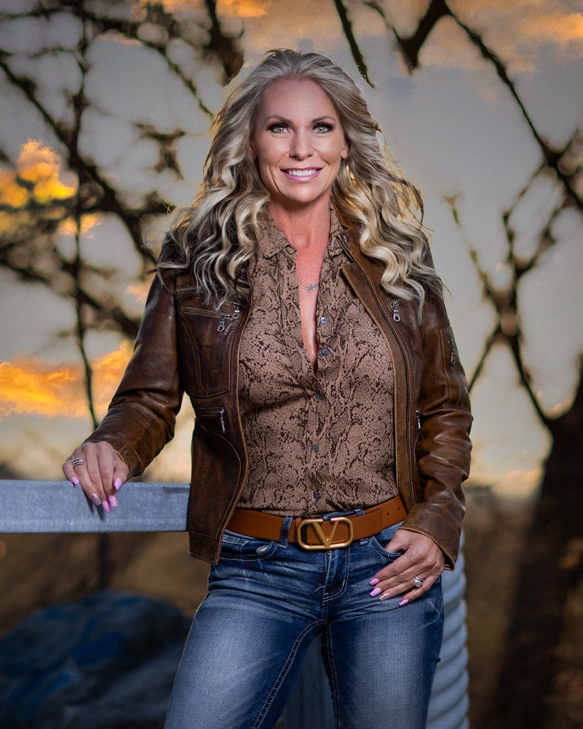 Going Down! | onlyfans.com/pixel_pixie_ca | Pixel Pixie | Flickr