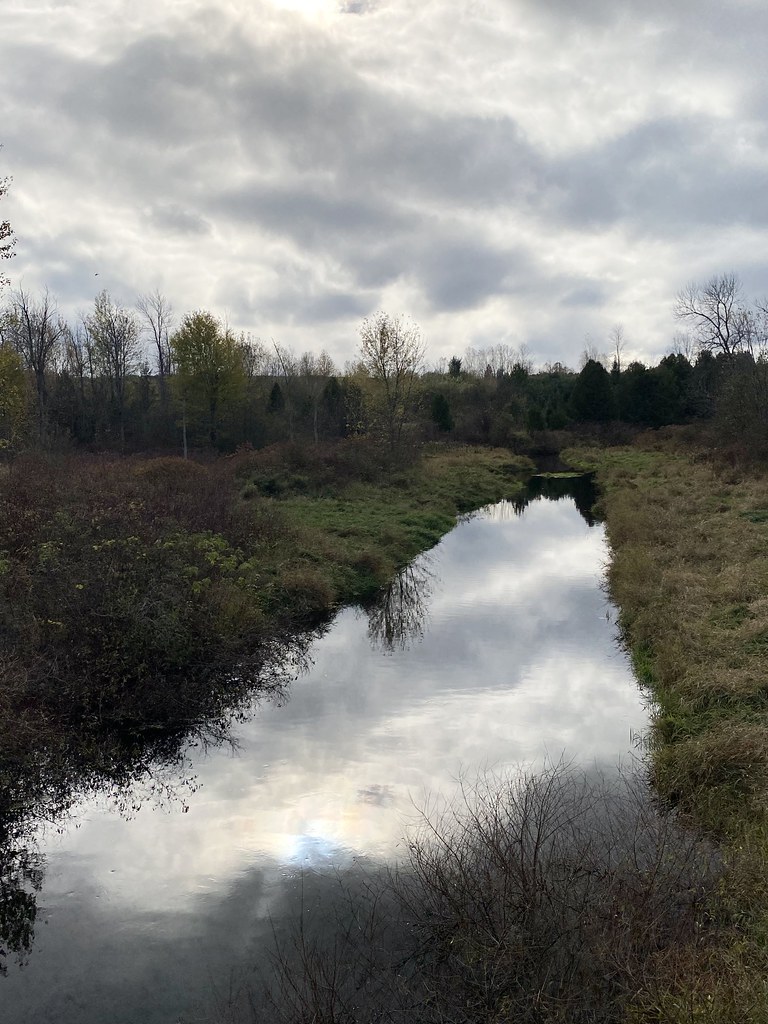 Driving and walking around Barrie and Midhurst Ontario Can… Flickr