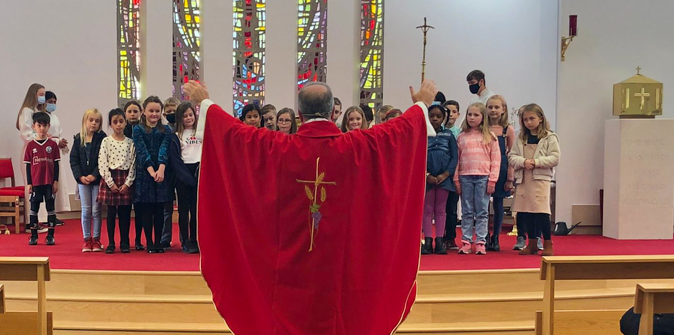 Children begin their First Holy Communion preparation St Thérèse of