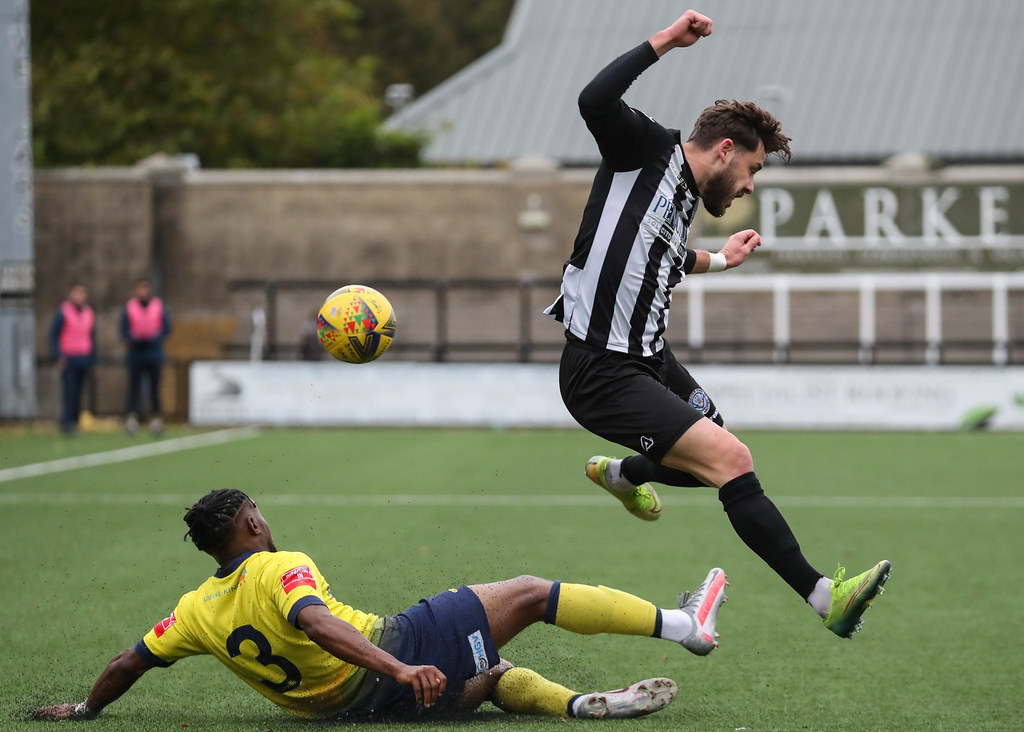 Dorchester Town FC and Farnborough FC Dorchester Town's Oa… Flickr