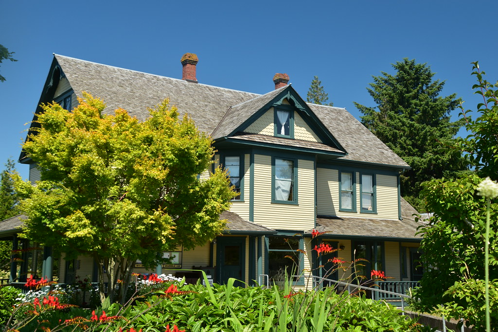 Tennant Lake House At the other end of Hovander Park is th… Flickr