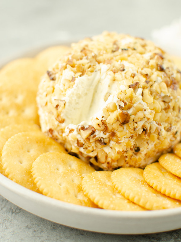 Garlic Parmesan Cheese Ball