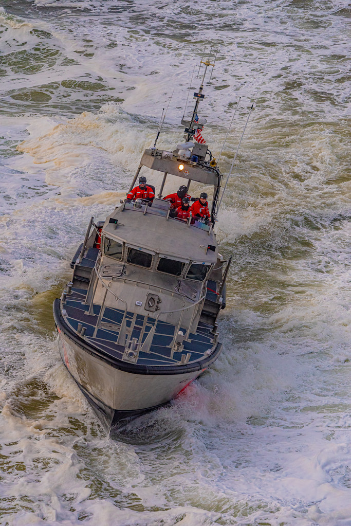 US Coast Guard Depoe Bay, Oregon. Randy Baumhover Flickr