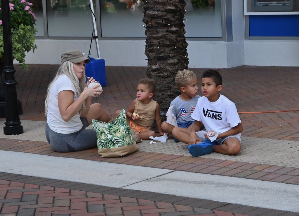 DSC_3926 street picnic David Vanzant Flickr