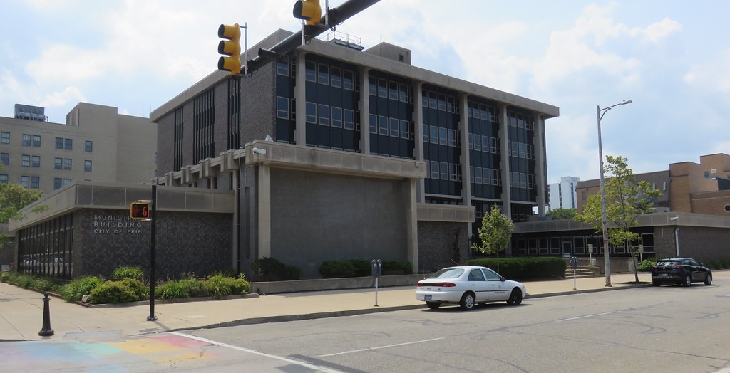 Erie, Pennsylvania City Hall Located on the shores of Lake… Flickr