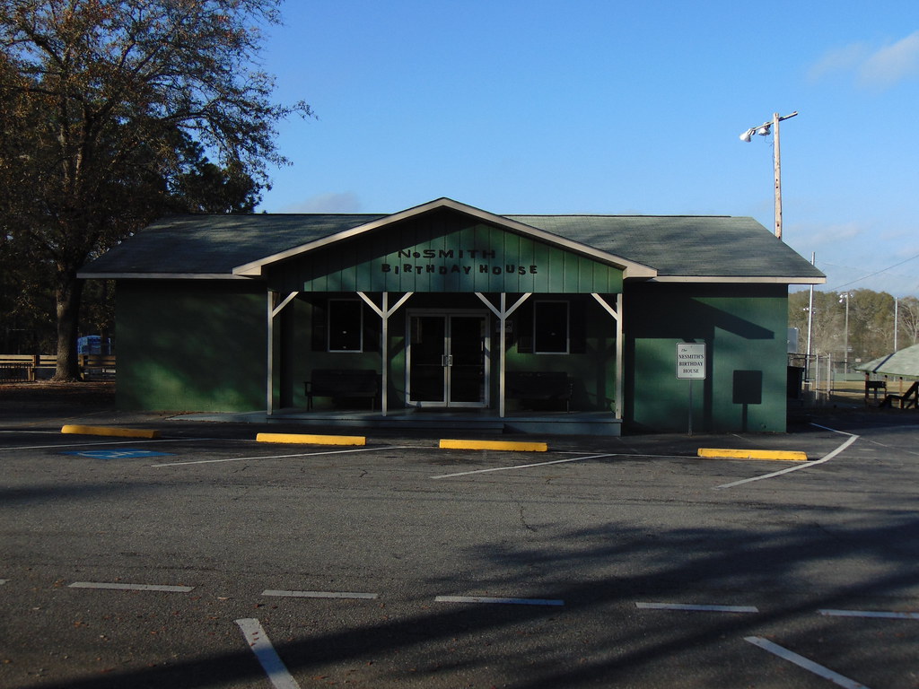 DSC00048 Lyons Recreation Department Flickr