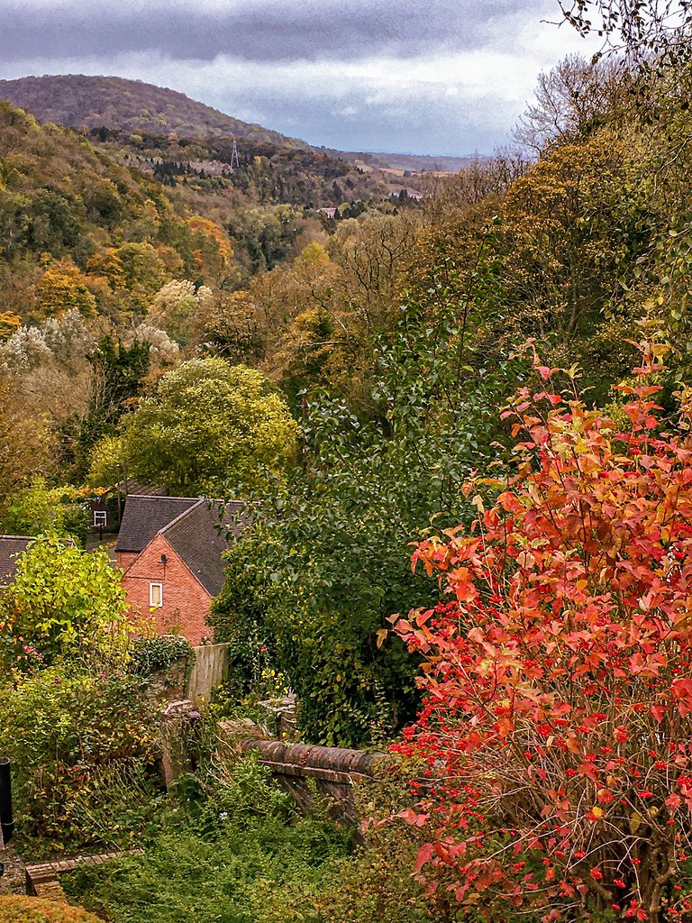 Houses on hills, Shropshire Houses on hills, Shropshire Flickr