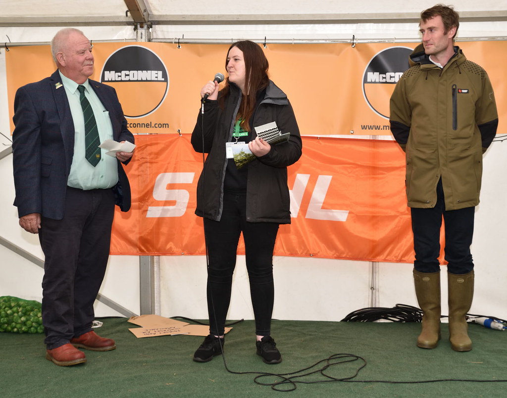 NHL_2819 Tim Russ Flickr