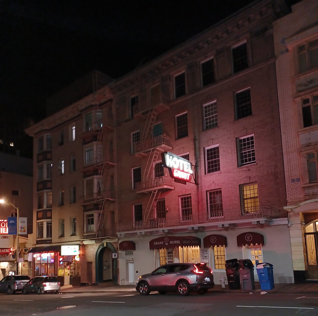 20211031_193038 Bush Street, San Francisco sftrajan Flickr