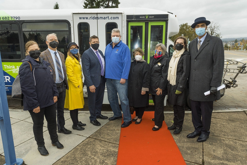 State, city and county officials Tualatin Councilor Valeri… Flickr