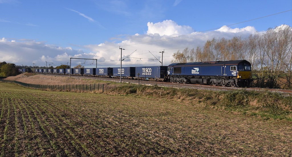 66424 66424 on Dirft Purfleet Tesco Express at Church Bra… Flickr