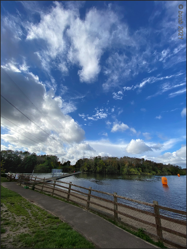 iPhone11_0587_b Horseshoe Lake, Yateley, Hants Paul Busby Flickr