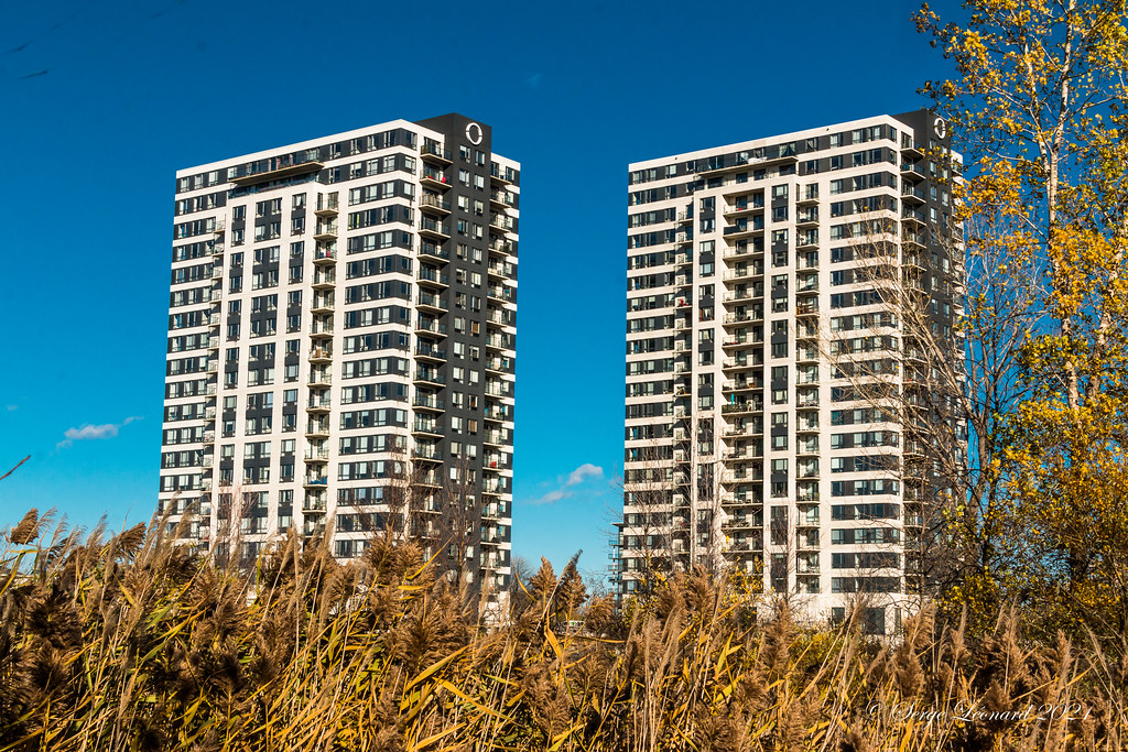 211101 Équinoxe StElzéar condo locatif haut de gamme La… Flickr