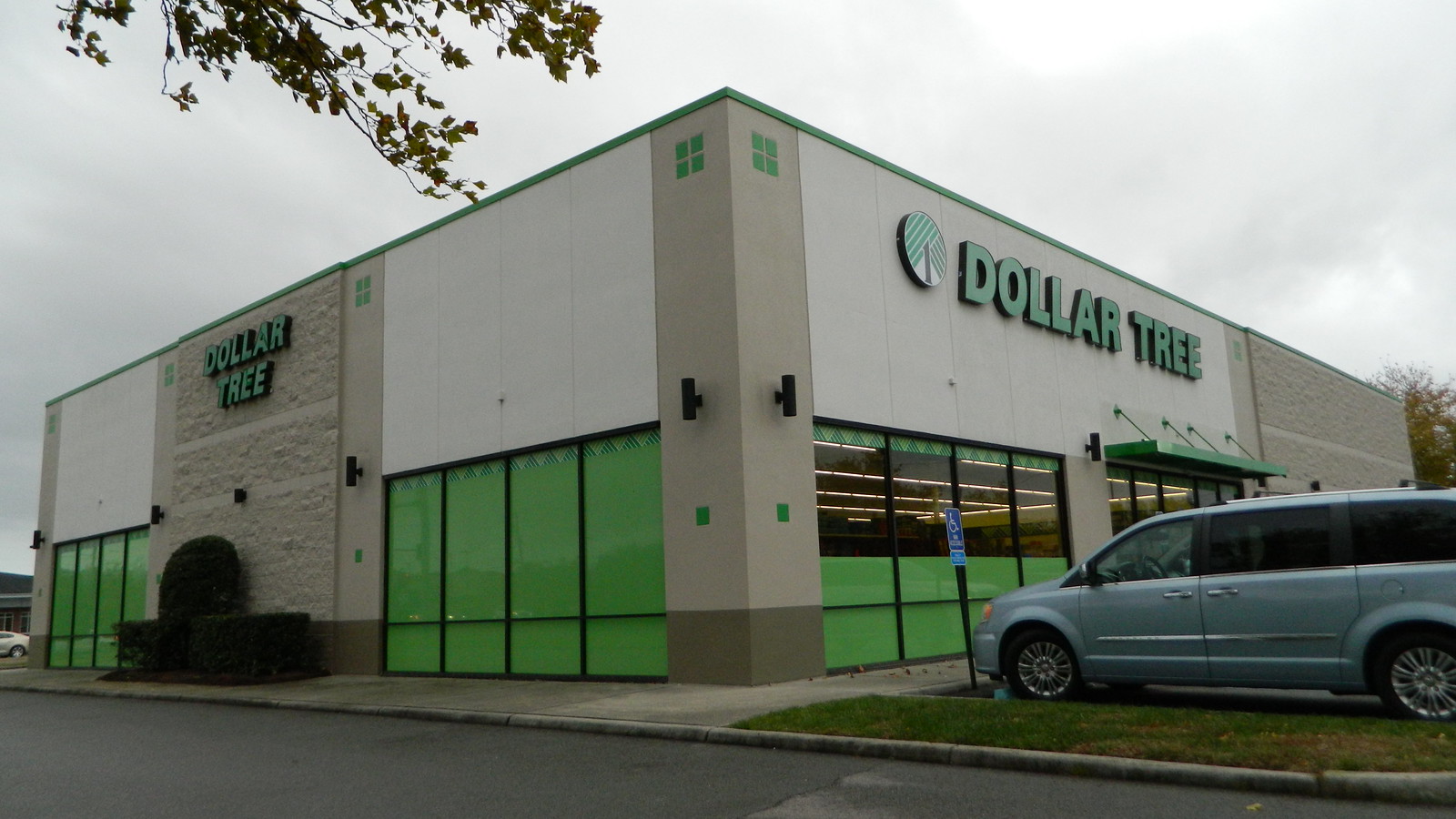 Pier 1 Imports (closed)/Dollar Tree Virginia Beach, VA, 3405 Virginia