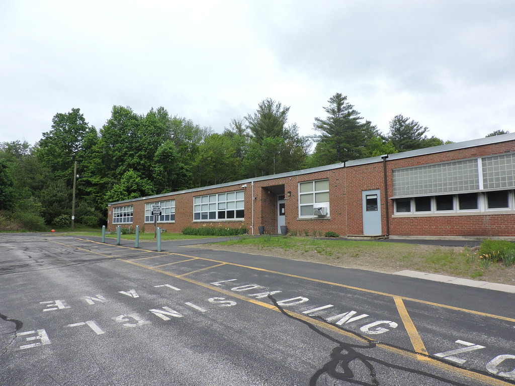 Goffstown, NH Maple Avenue Elementary School Windows Flickr