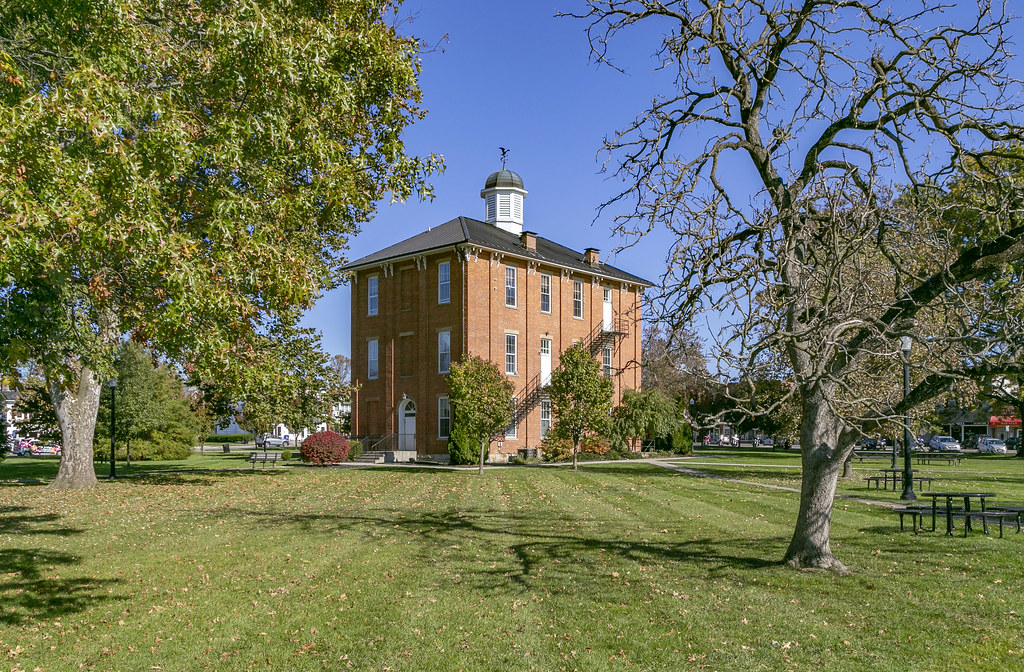 Berkshire Township Hall (Sunbury Institute) — Sunbury, Ohi… Flickr