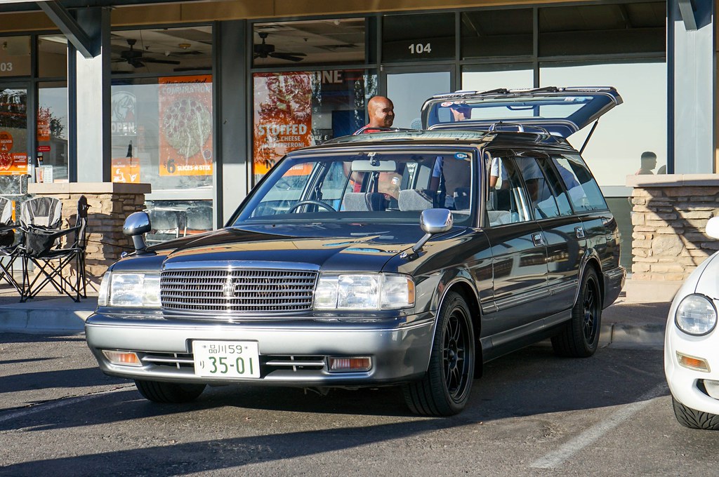 JDM Toyota Crown Royal Saloon Wagon This is a Toyota model… Flickr