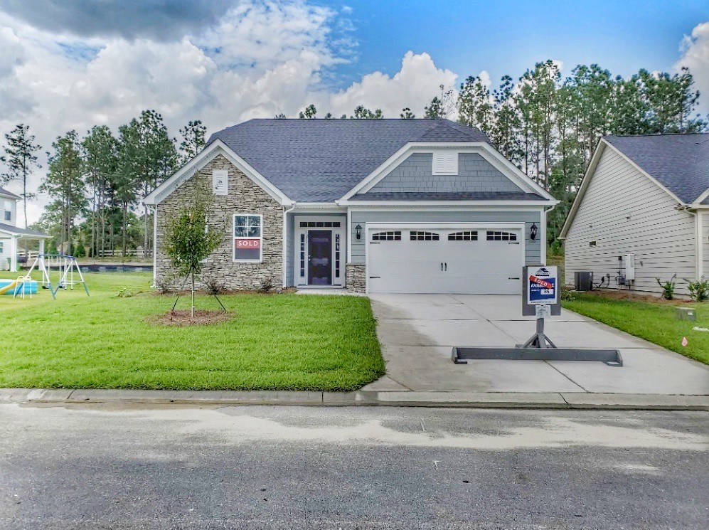 Avery 7144 at Autumn Pond 78 Flickr