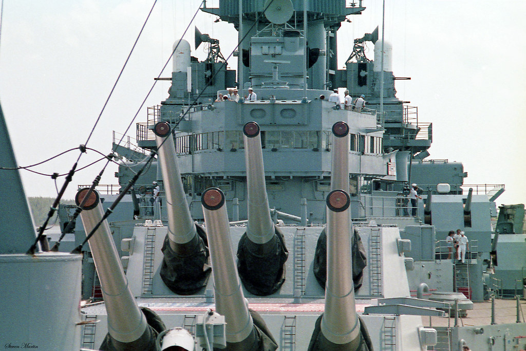 USS Iowa, 1984 a photo on Flickriver