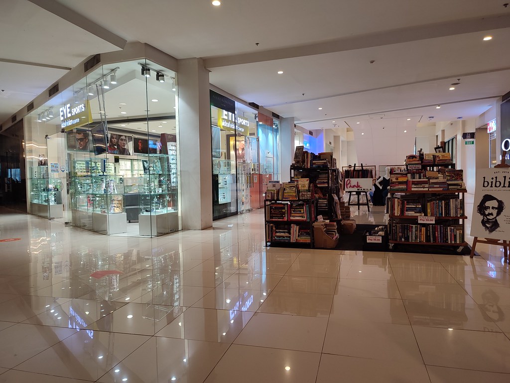 moments at the mall always a pleasant experience to visit … Flickr