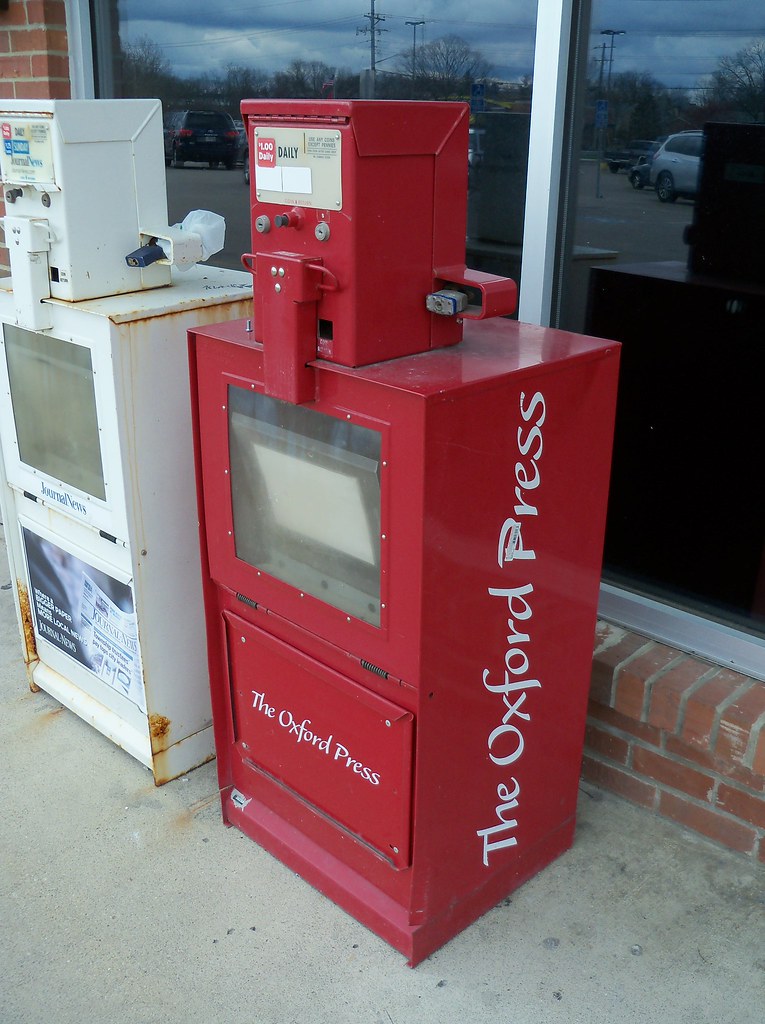 OH Oxford The Oxford Press Newspaper vending machine for… Flickr