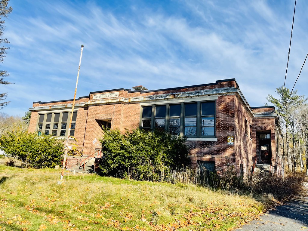 Old Silver Lake School. Athol, Massachusetts. Built in 192… Flickr