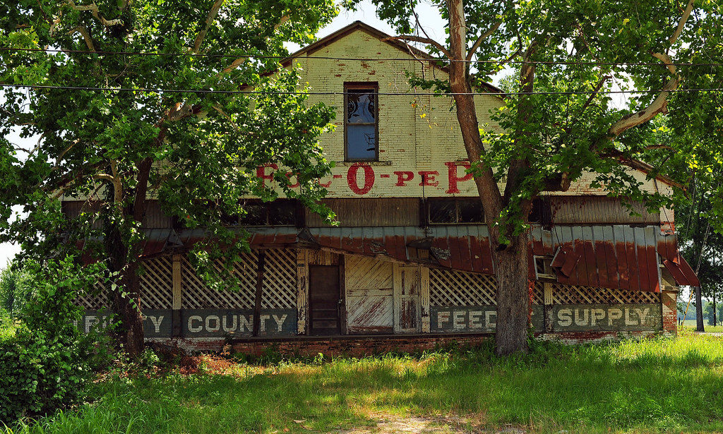 Groveton, Texas Abandoned Trinity County Feed & Supply. Rob Sneed