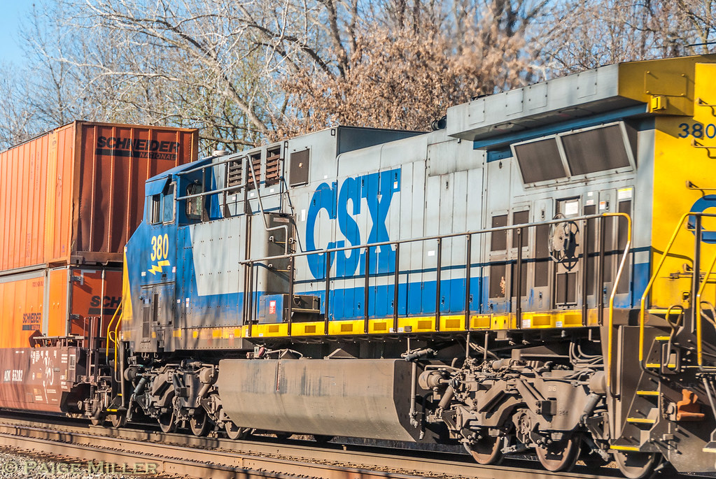 near Clyde, NY CSX AC44CW 380 is the second unit on this t… Paige Miller Flickr