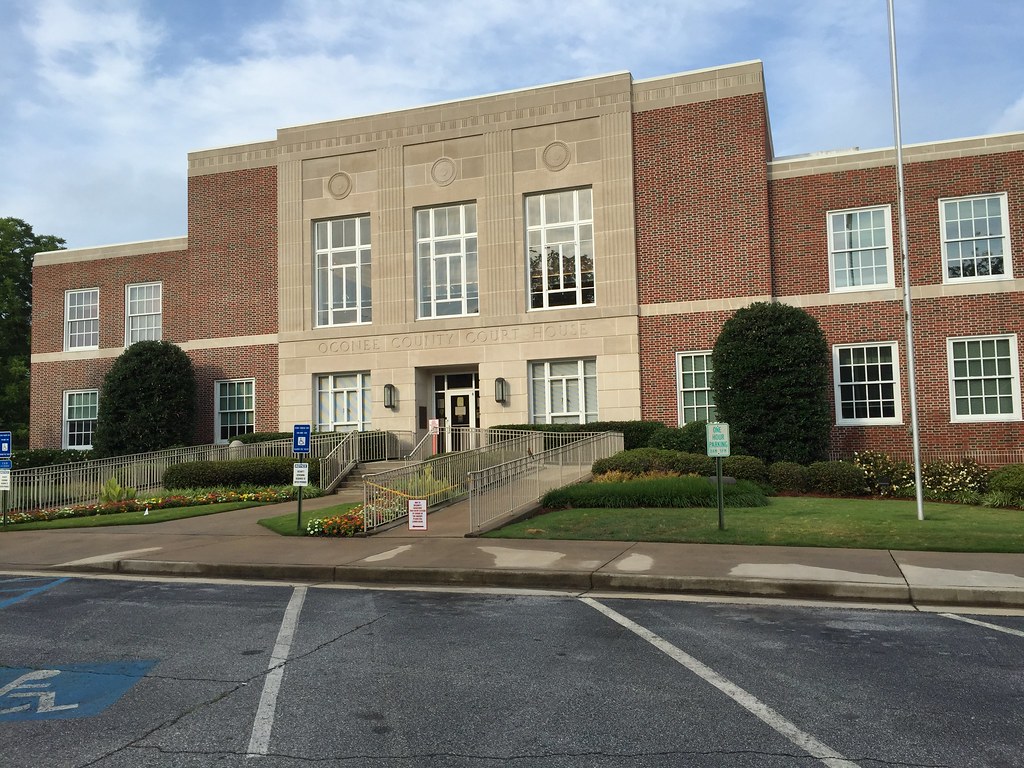 Oconee Co. Courthouse in Watkinsville, devtmefl Flickr