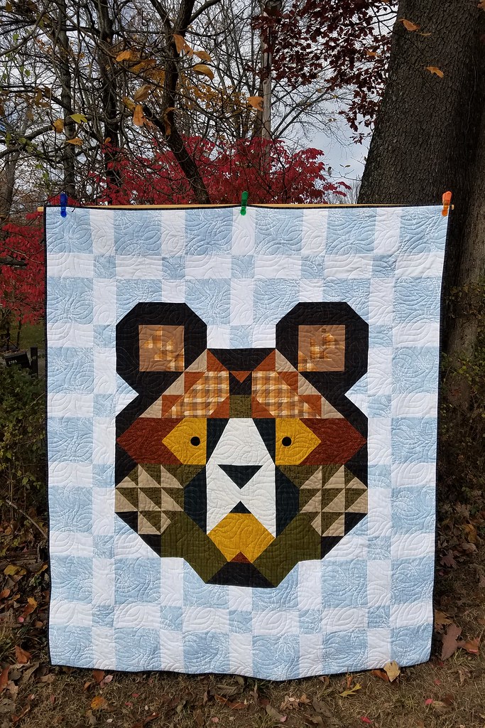 big bear Flannel lap quilt (about 60" x 70") made from the… Flickr