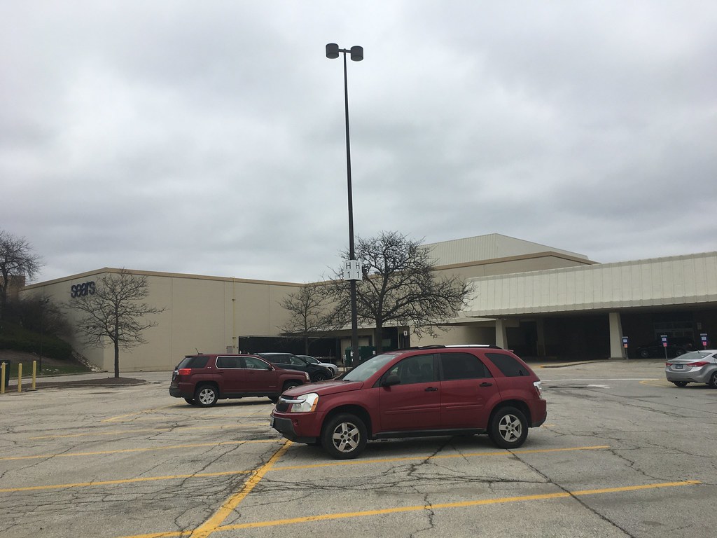 SearsWoodfield MallSchaumburg, Illinois This is some add… Flickr