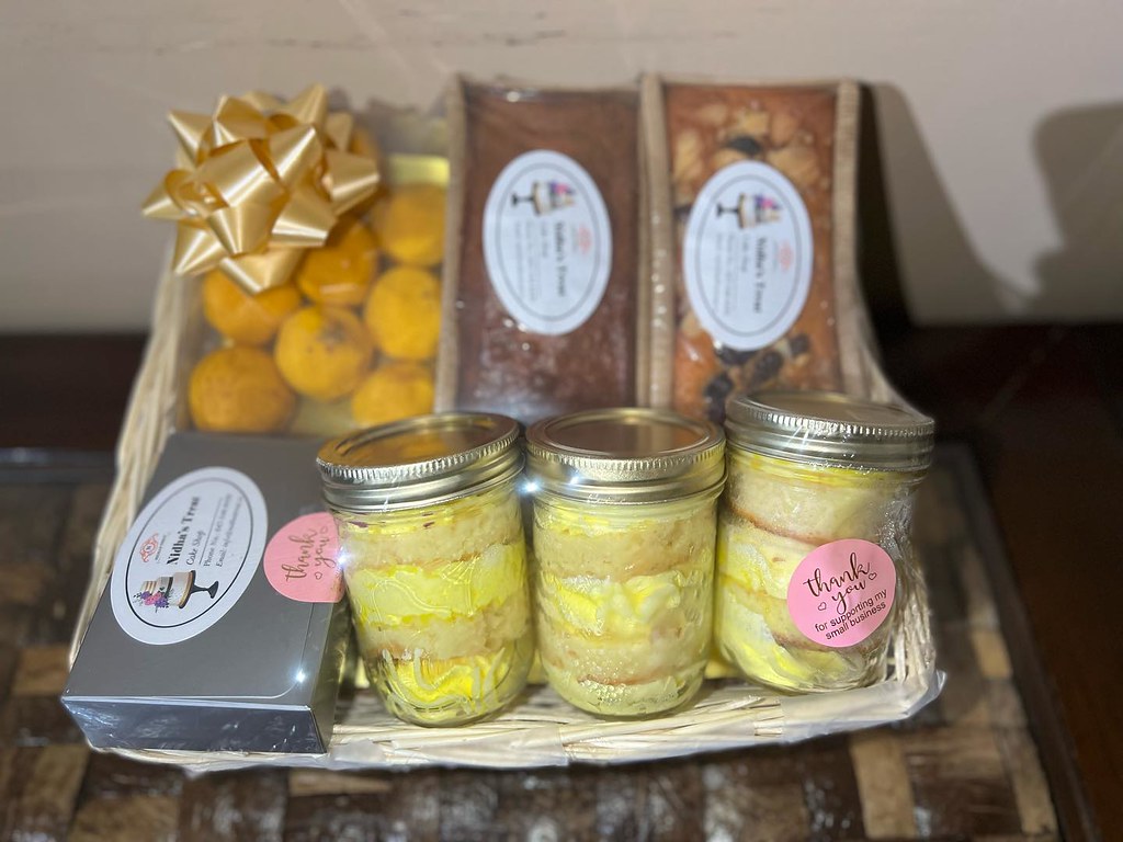 Online Birthday Cakes Delivery in Cambridge Nidha's Trea… Flickr